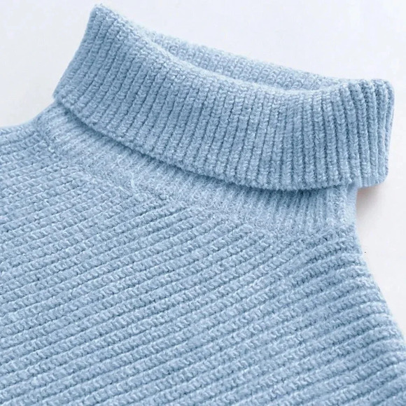 Blue Casual Women's High Neck Batwing Sleeve Sweater - Picture 4 of 8